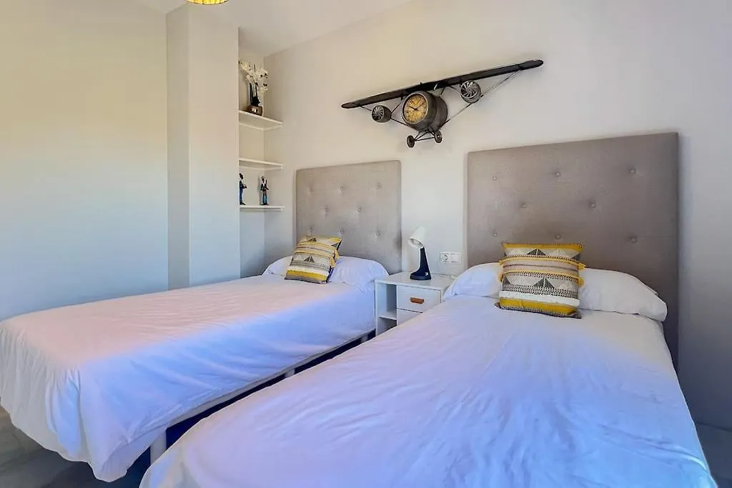 Oleholidays Genova 2 Junto A Hotel Marriot Marbella Spain