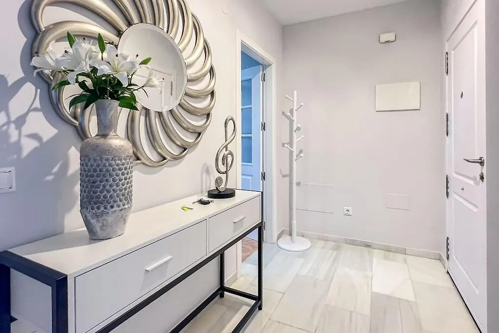 Oleholidays Genova 2 Junto A Hotel Marriot Marbella Apartment