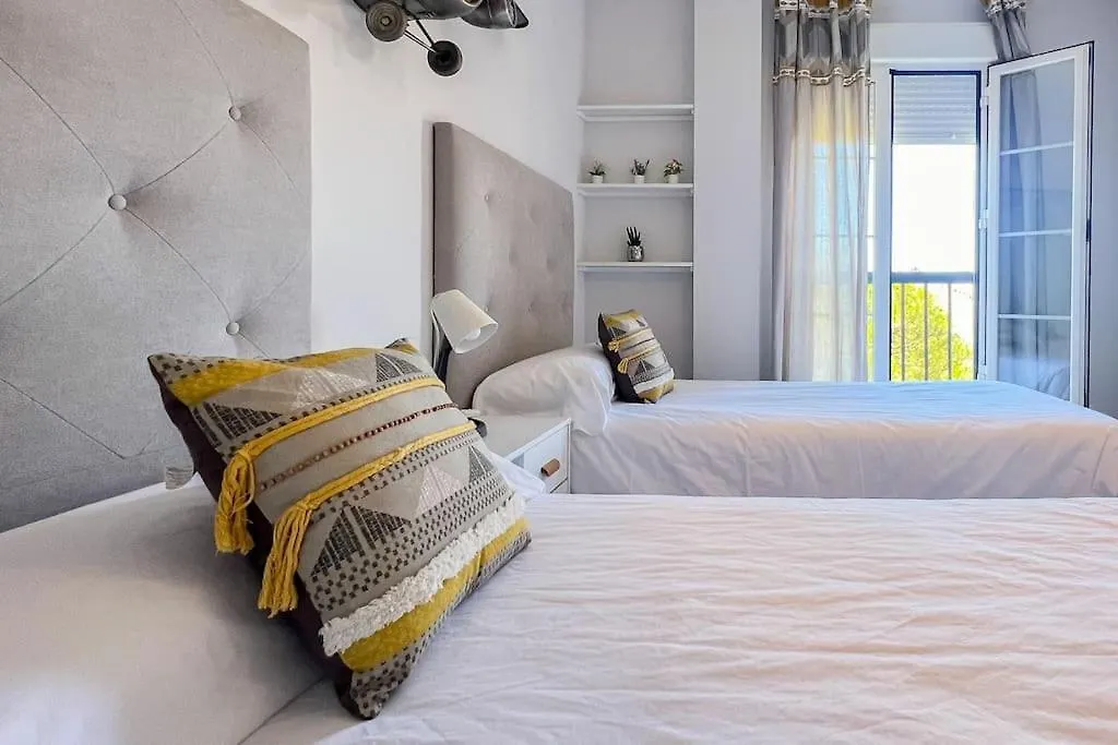 Oleholidays Genova 2 Junto A Hotel Marriot Marbella Apartment